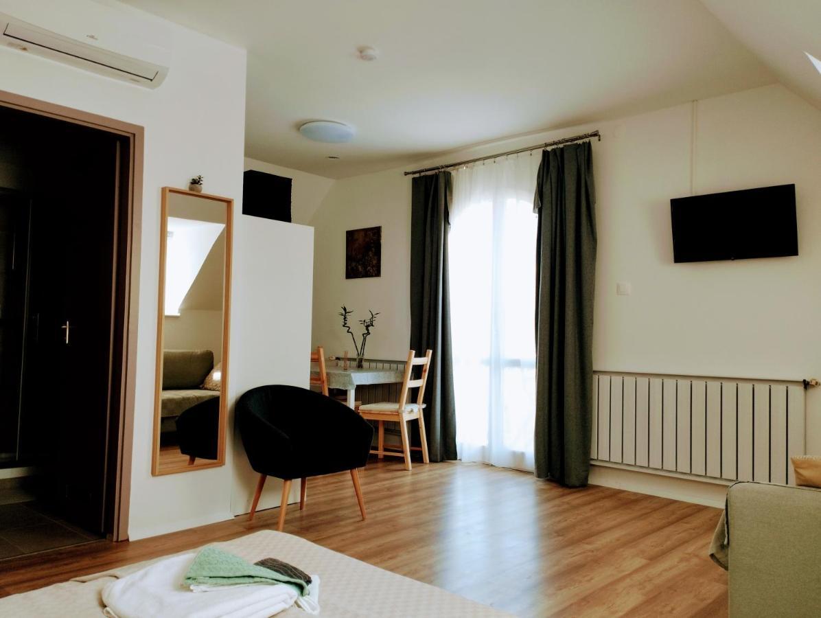 Regori Haz Hotel Balatongyörök Eksteriør billede