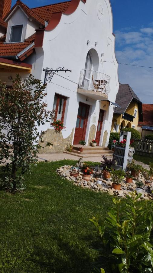 Regori Haz Hotel Balatongyörök Eksteriør billede